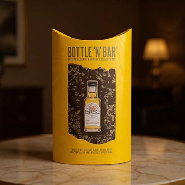 Bottle N Bar with Sheep Dip Whisky