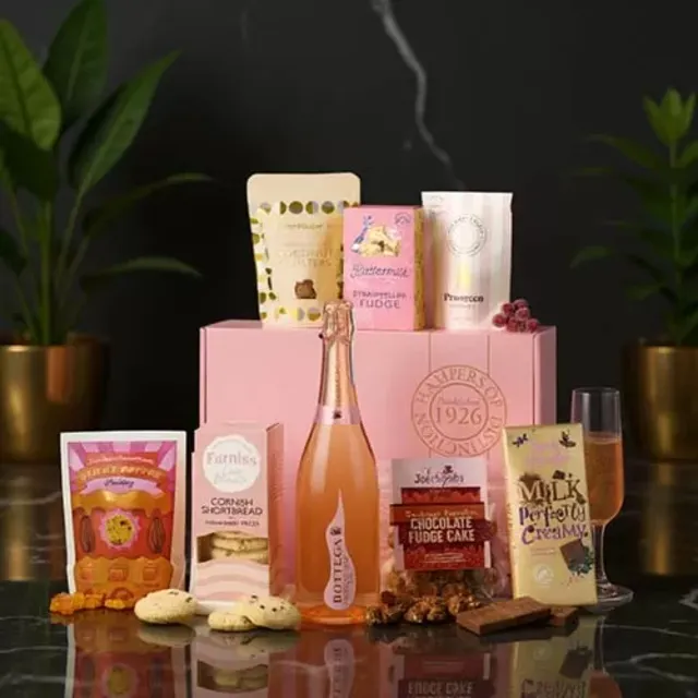 Luxury Rose Prosecco Hamper