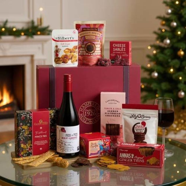 The Redsleeves with Red Wine